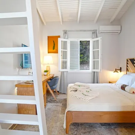 Pom Alacati Boutique Отель *