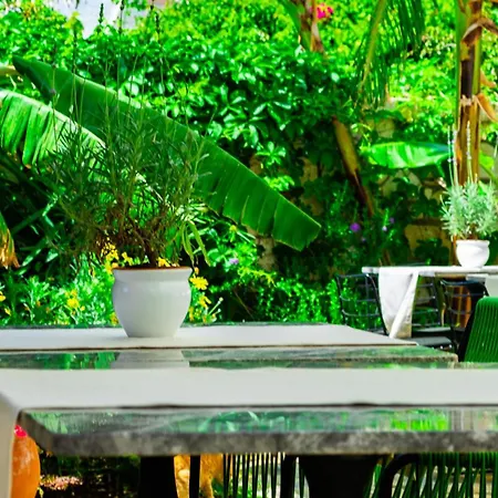 Pom Alaçatı Boutique Otel Çeşme