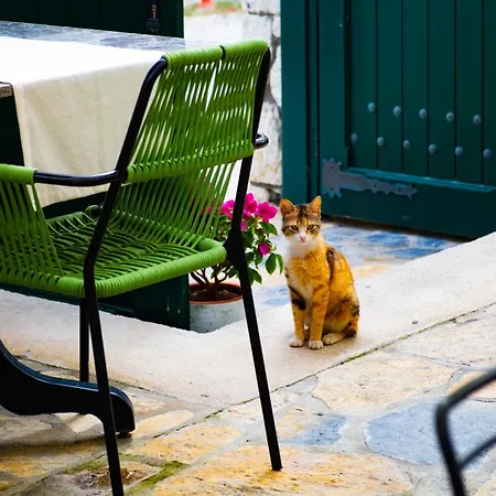 Pom Alacati Boutique * Кешме