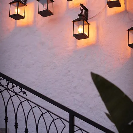 Pom Alaçatı Boutique Otel