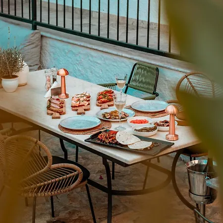 Pom Alacati Boutique * Кешме