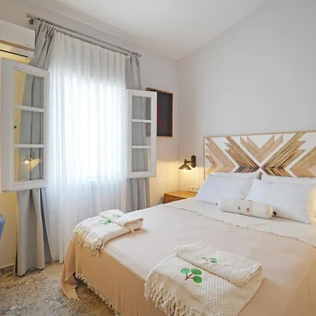 Pom Alacati Boutique Ξενοδοχείο *