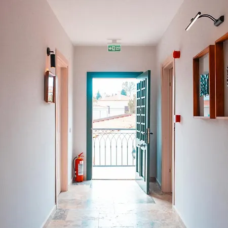 Pom Alacati Boutique Ξενοδοχείο *