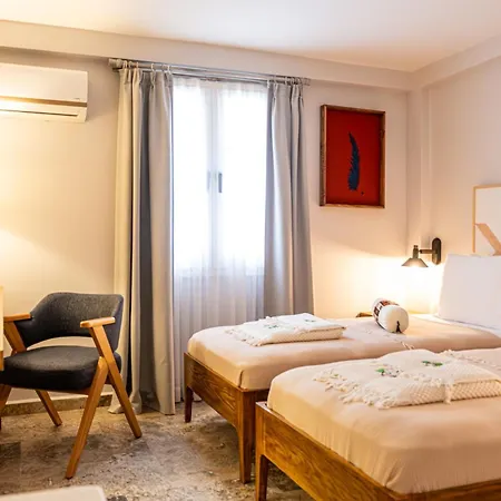 Pom Alaçatı Boutique