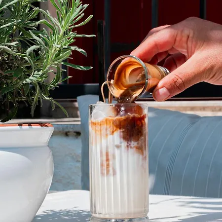 Pom Alacati Boutique Hotel *